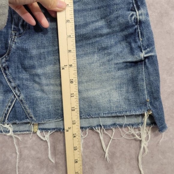 Blank NYC Light Distressed Raw Hem Denim Mini Skirt size 26 - Picture 10 of 11